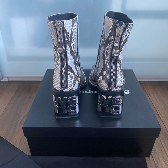 Authentic Alexander Wang Parker Boots, 40 - Picture 5 of 11
